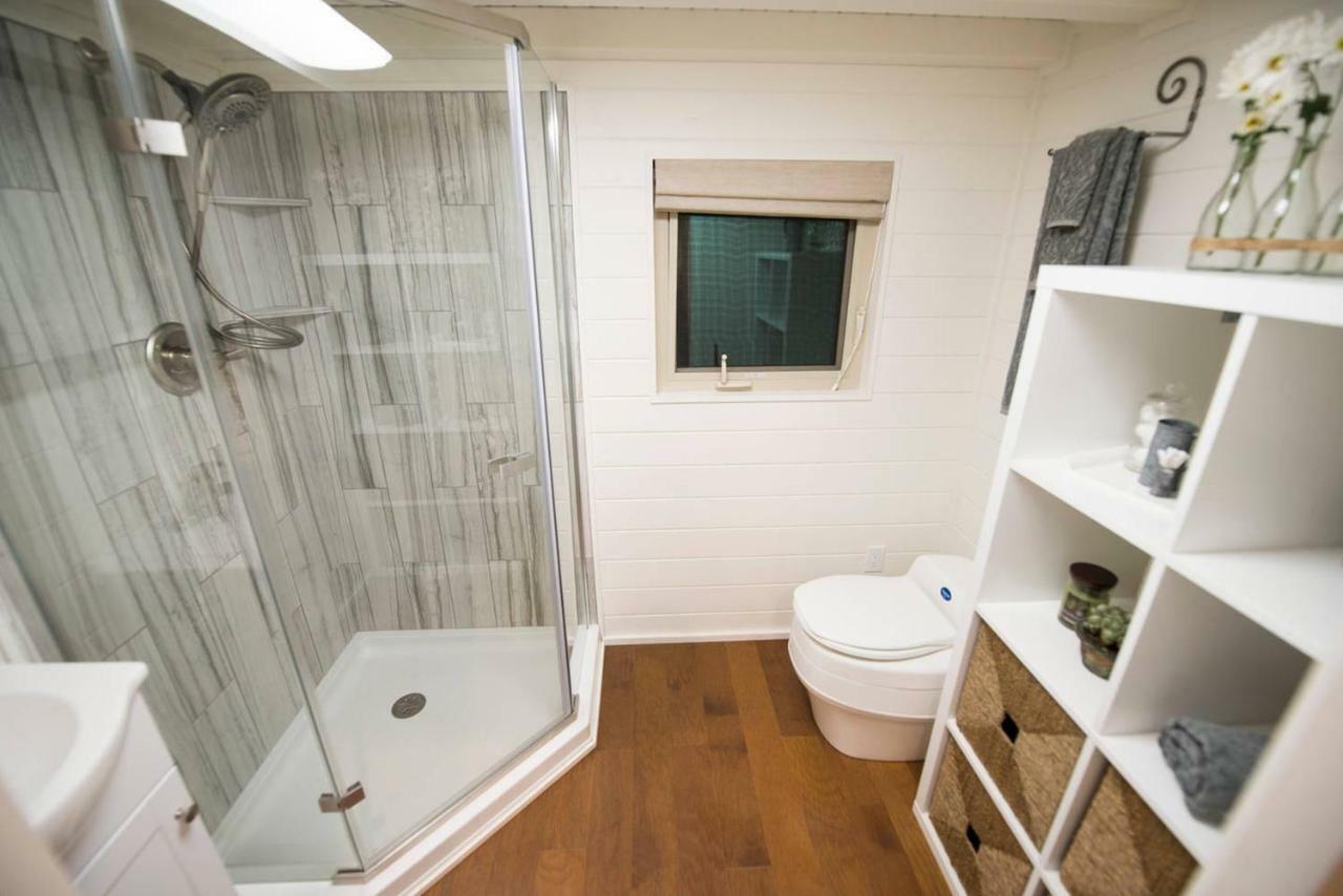 Montana Escape Elegant Tiny House In Waco Near Magnolia Villa Eksteriør bilde
