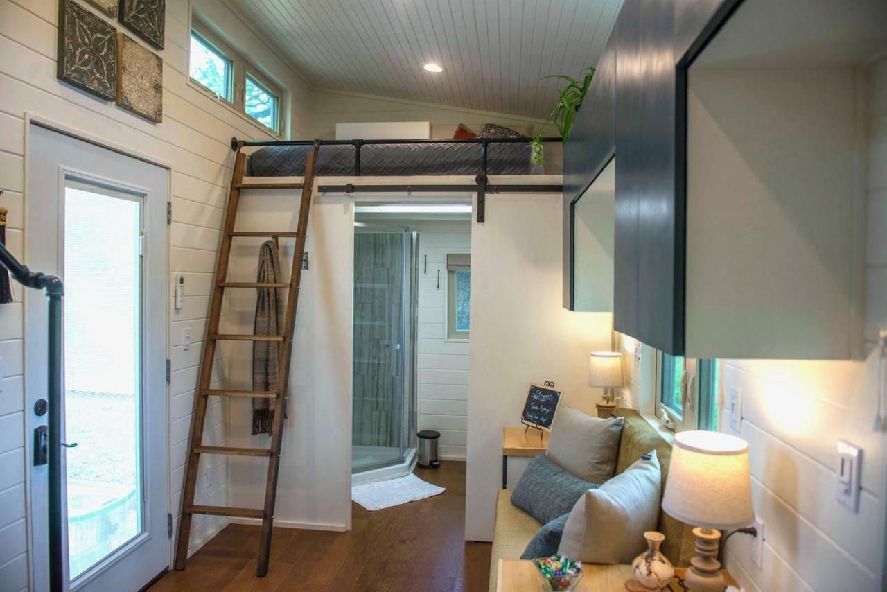 Montana Escape Elegant Tiny House In Waco Near Magnolia Villa Eksteriør bilde